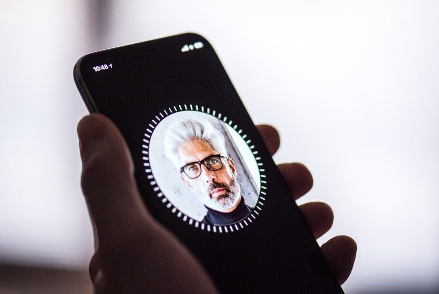 Checking Face ID in iPhone X